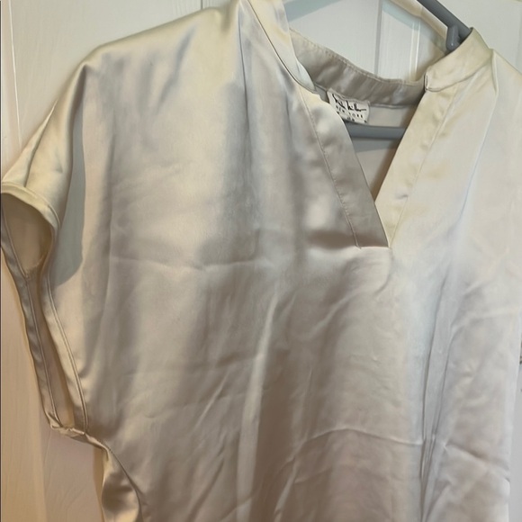 NICOLE MILLER Elegant Cream Women's Top Medium - Picture 4 of 6
